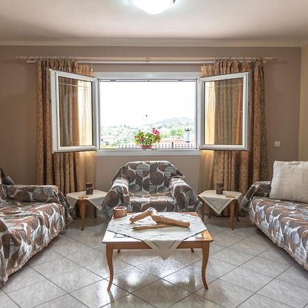 Apartmán Dimitri'S Mountain House Karpenísion Exteriér fotografie
